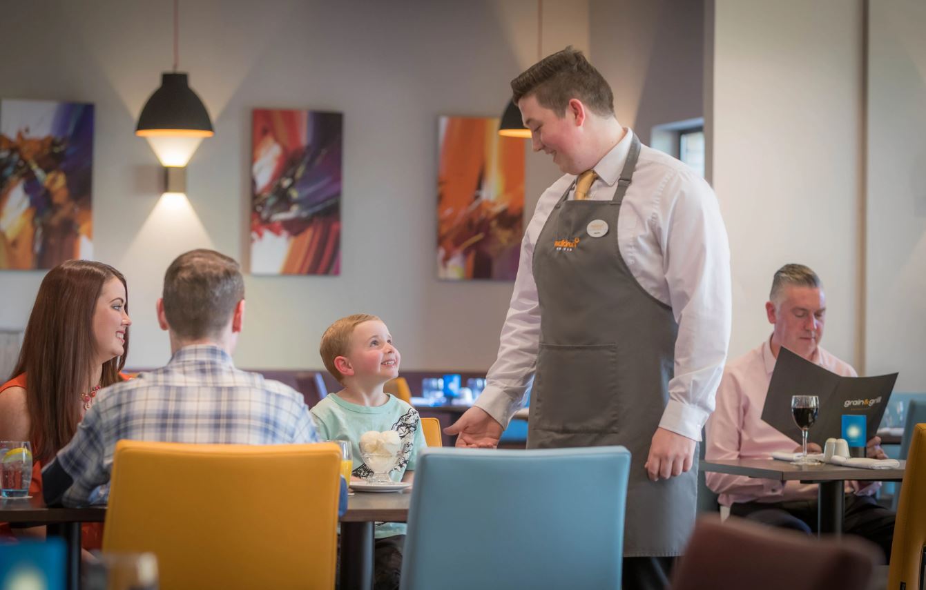 Grain and Grill Bar - Maldron Hotel